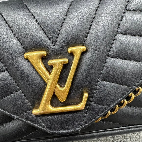 LOUIS VUITTON New Wave Leather Shoulder Bag fbcco999-101725 - Picture 6 of 16